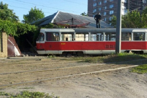 555c587c2263e