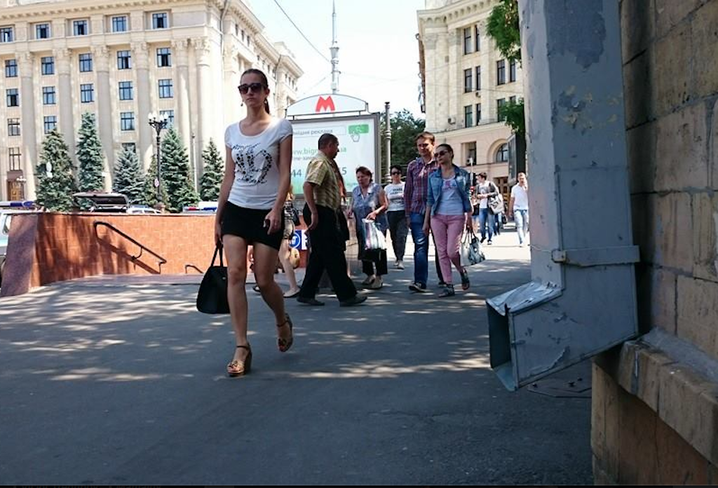 Место закладки гранаты: выход из метро, угол дворца детского и юношеского творчества