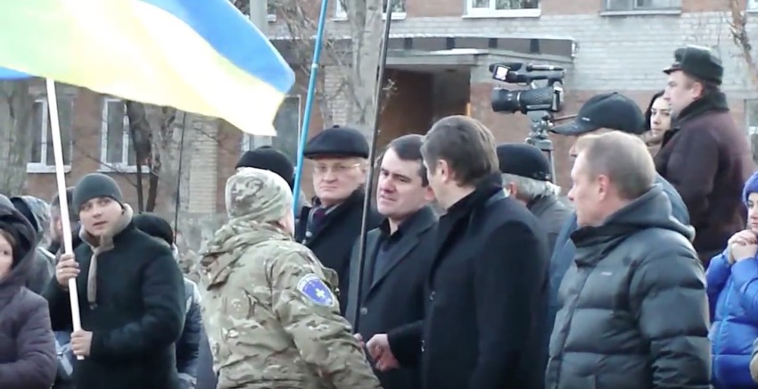 скриншот с видео