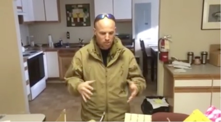 скриншот с видео