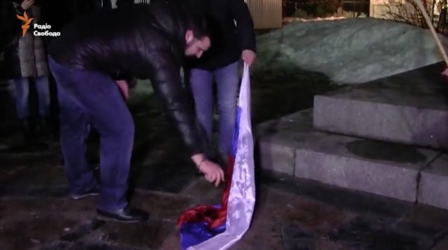 скриншот с видео