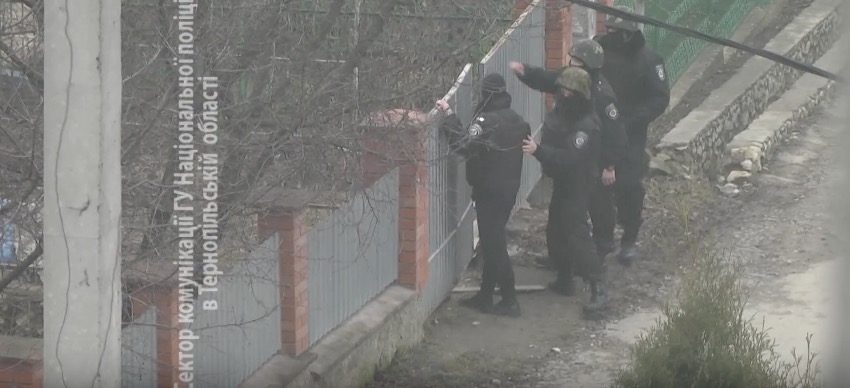 скриншот с видео