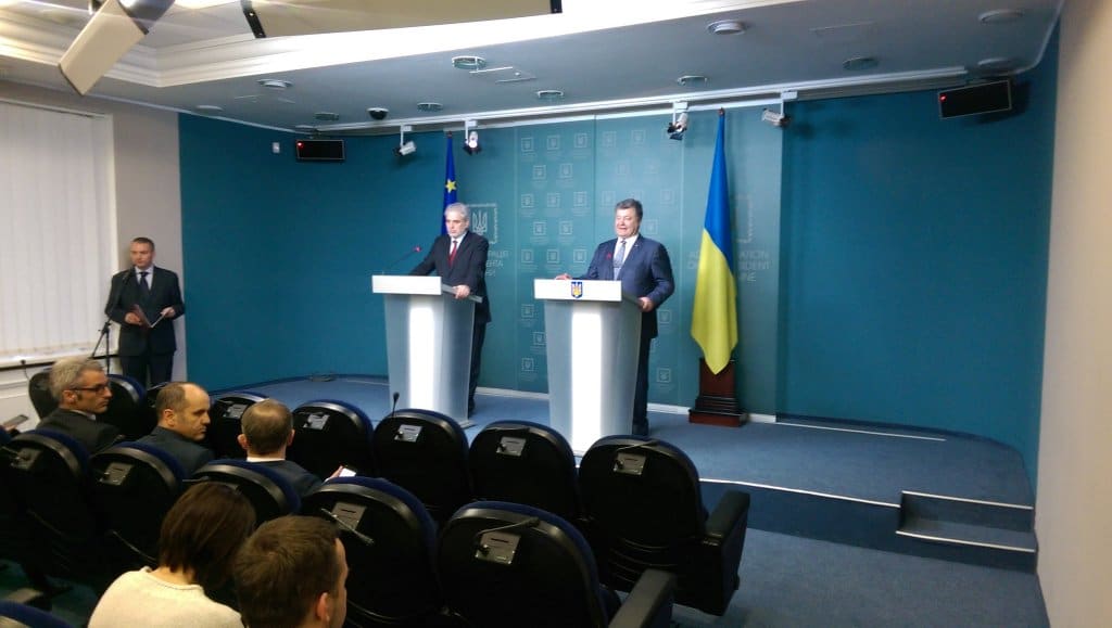 twitter.com/STsegolko