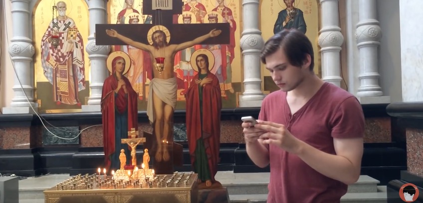 скриншот с видео