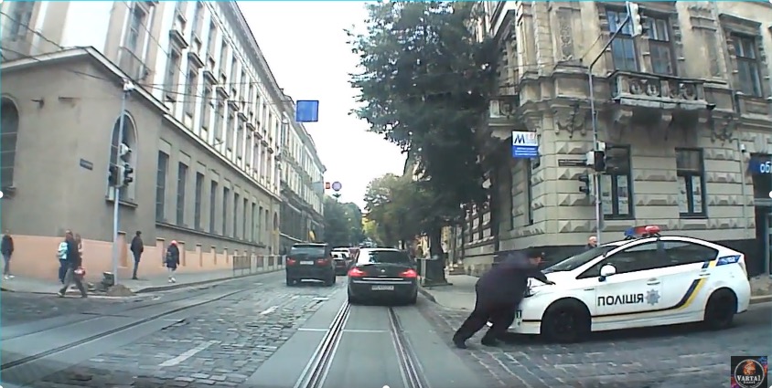 скриншот с видео