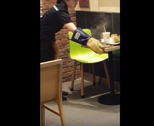 скриншот с видео