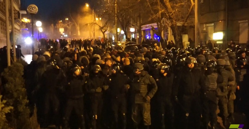 скриншот с видео
