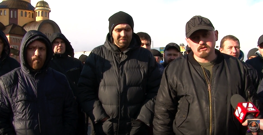скриншот с видео