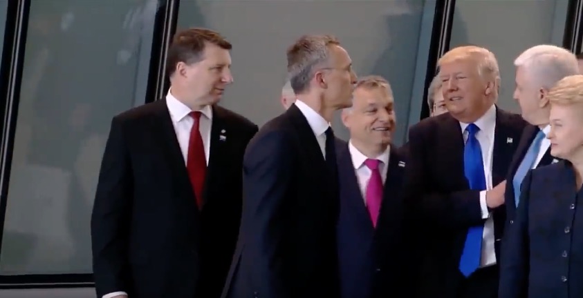 скриншот с видео