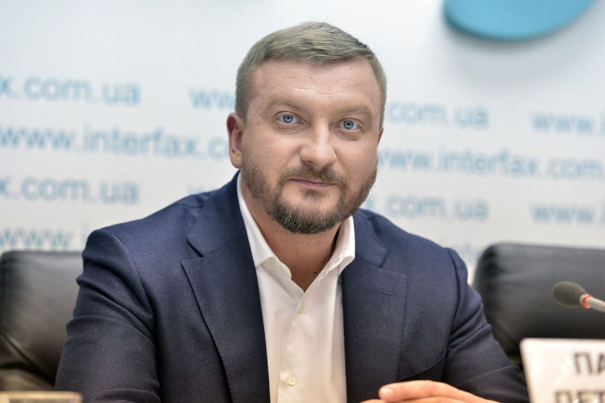 Павел Петренко
