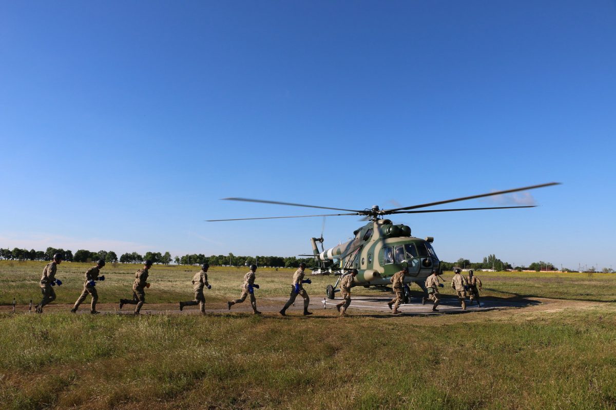 военное положение на Донбассе