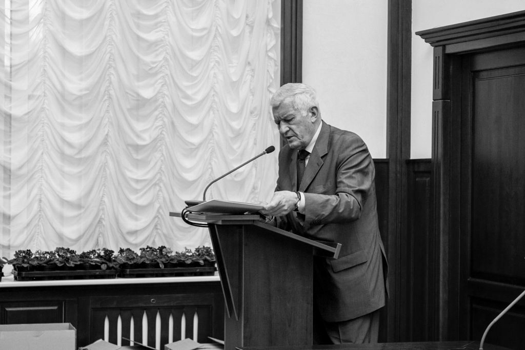 Валерий Шмаров