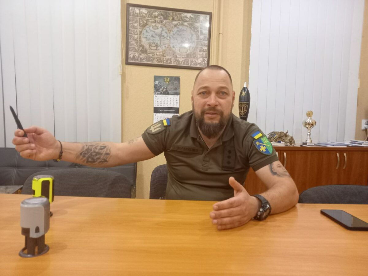 Александр Логвиненко