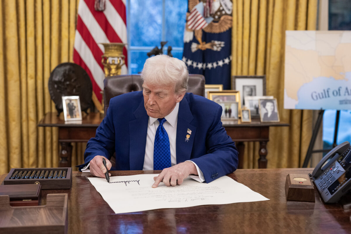 трамп