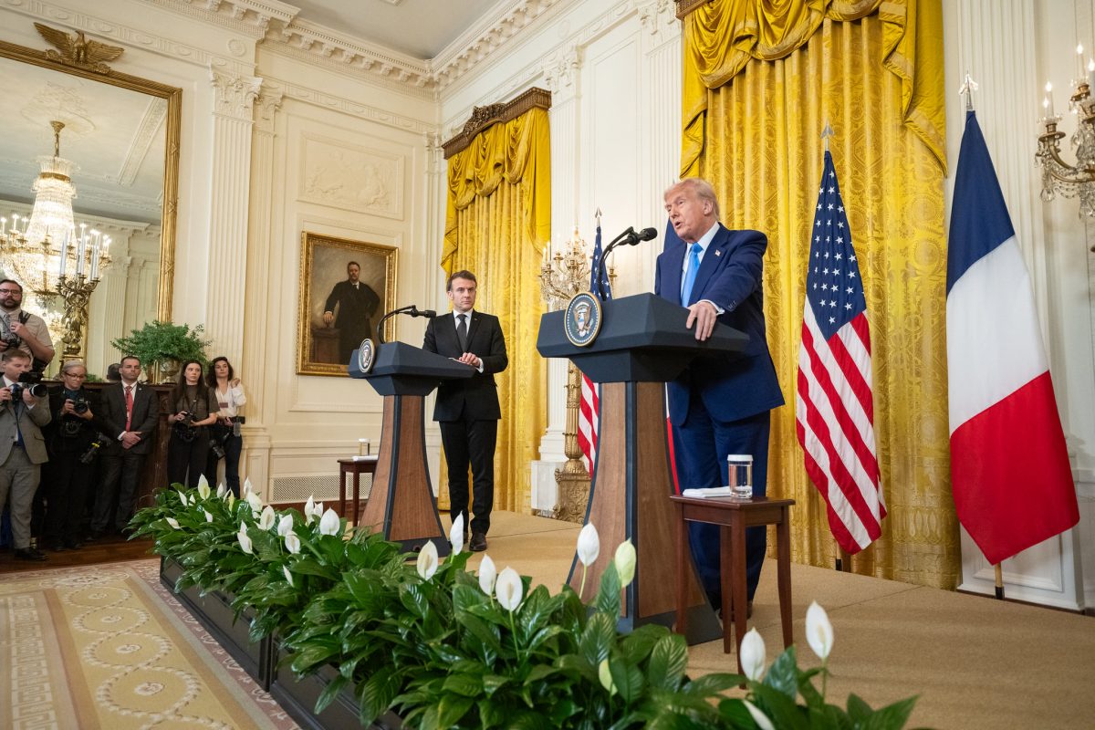 макрон трамп