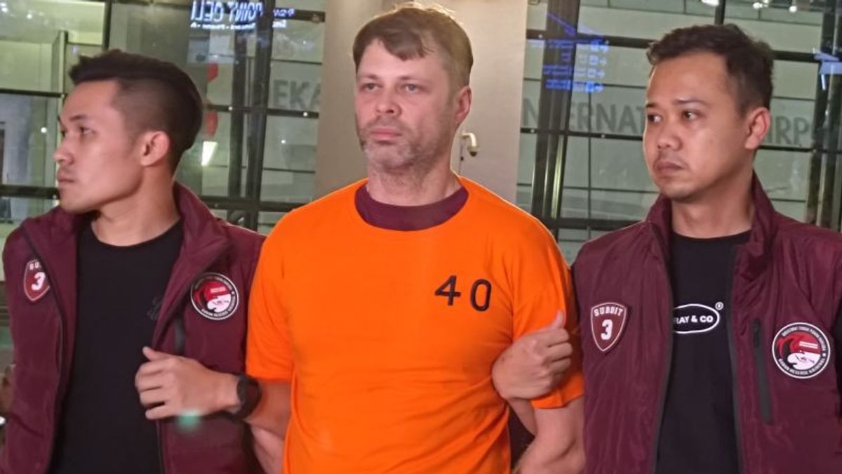 роман назаренко