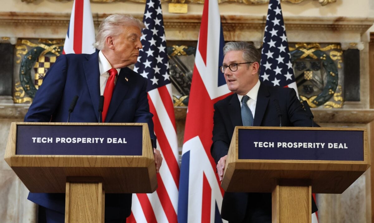трамп стармер