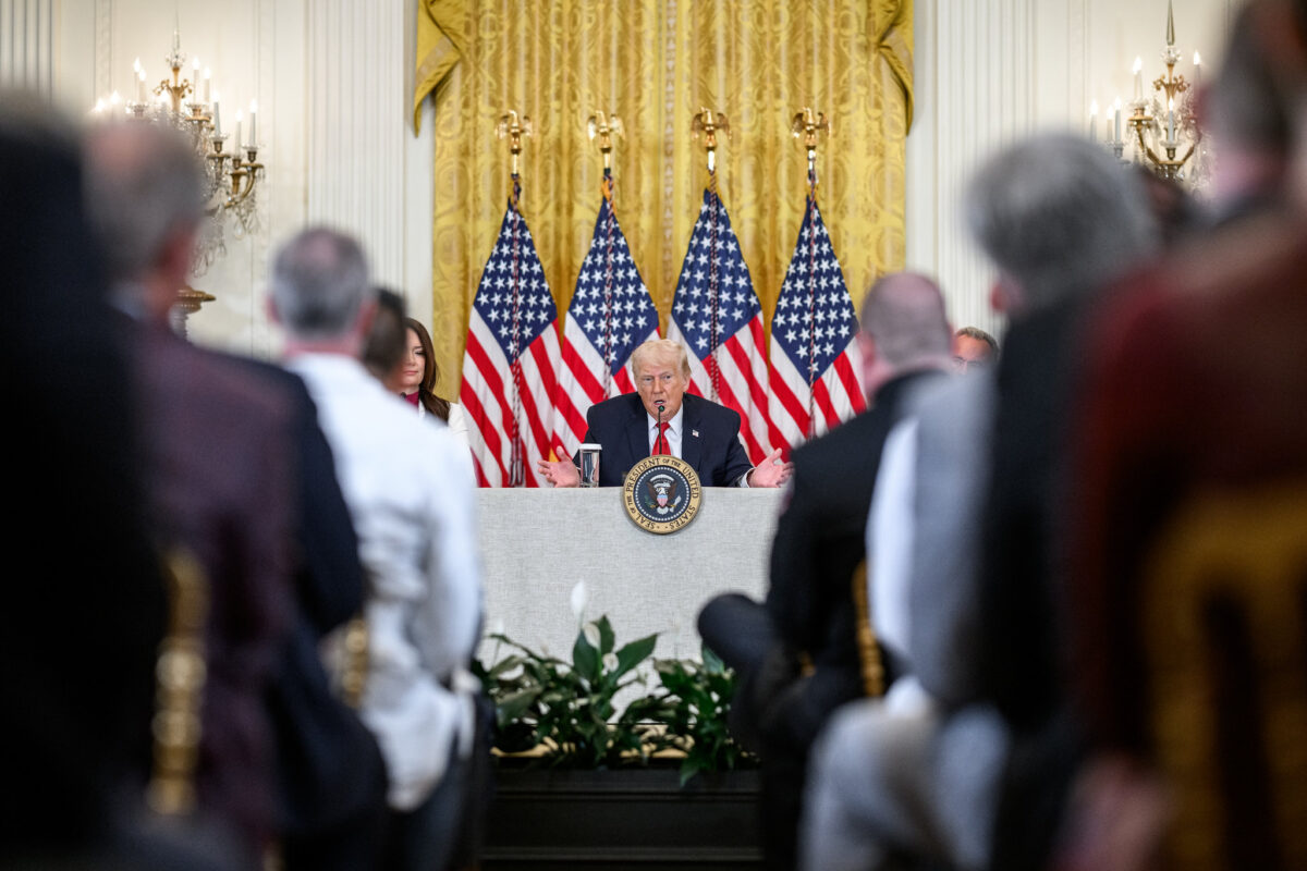 трамп